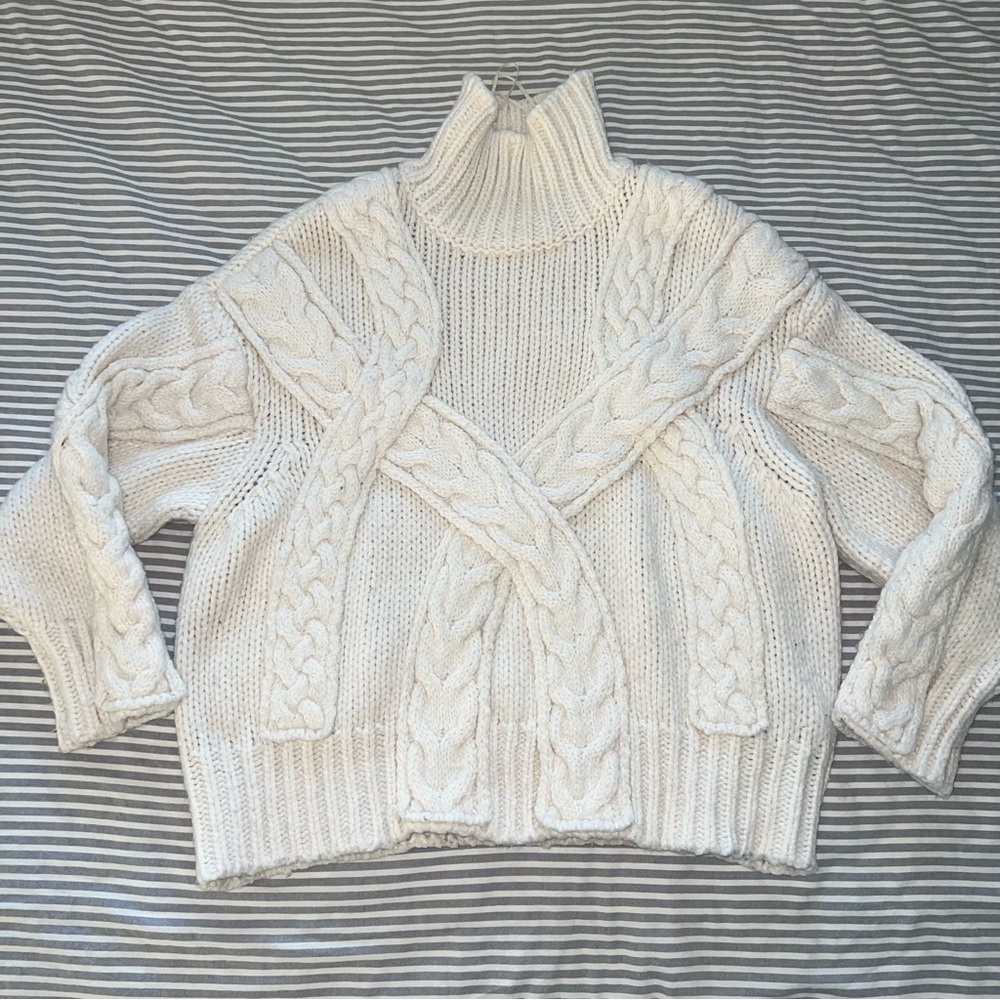 ZARA Cream Cable Knit Turtleneck Sweater - Women's Sweater